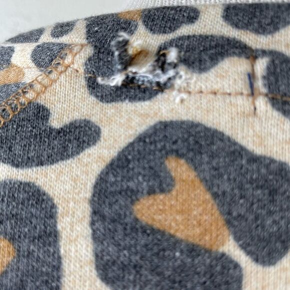 NWT Angels Forever Young Leopard Print Sweatshirt Size 1X - Picture 6 of 9